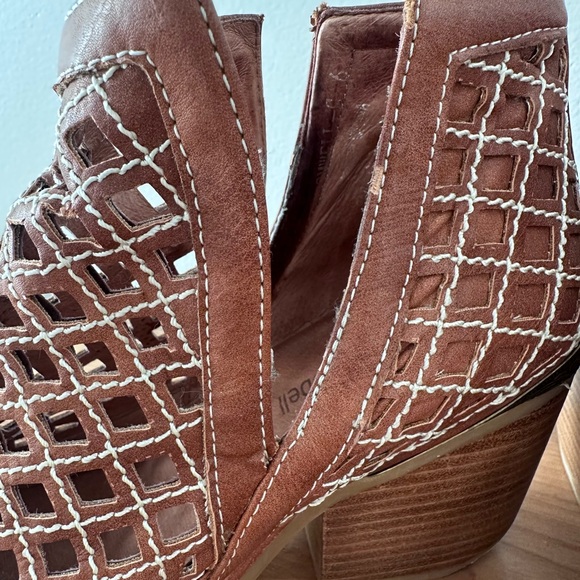Jeffrey Campbell Women's Brown Woven Ankle Boots - Picture 6 of 6